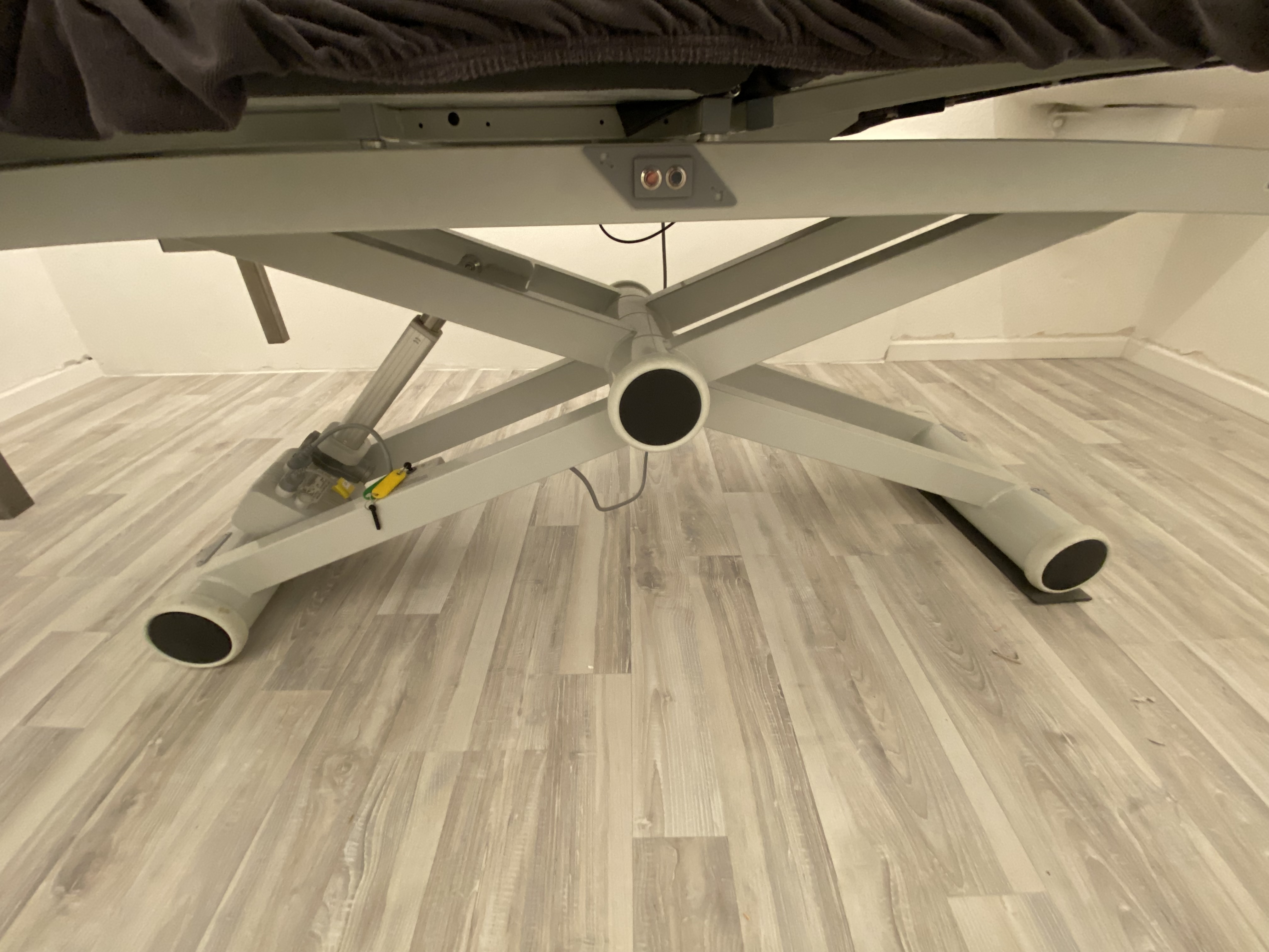 Therapieliege elektrisch / Zimmer Medizinprodukte - Bild 5