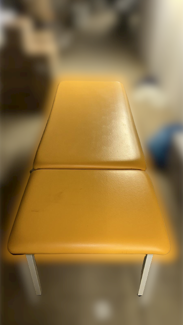 Gebrauchte Behandlungsliege gelb - Bild 4